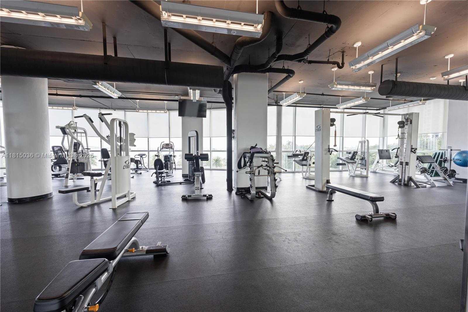 Small Image of 2101 BRICKELL AVE #1607, Miami Number 22