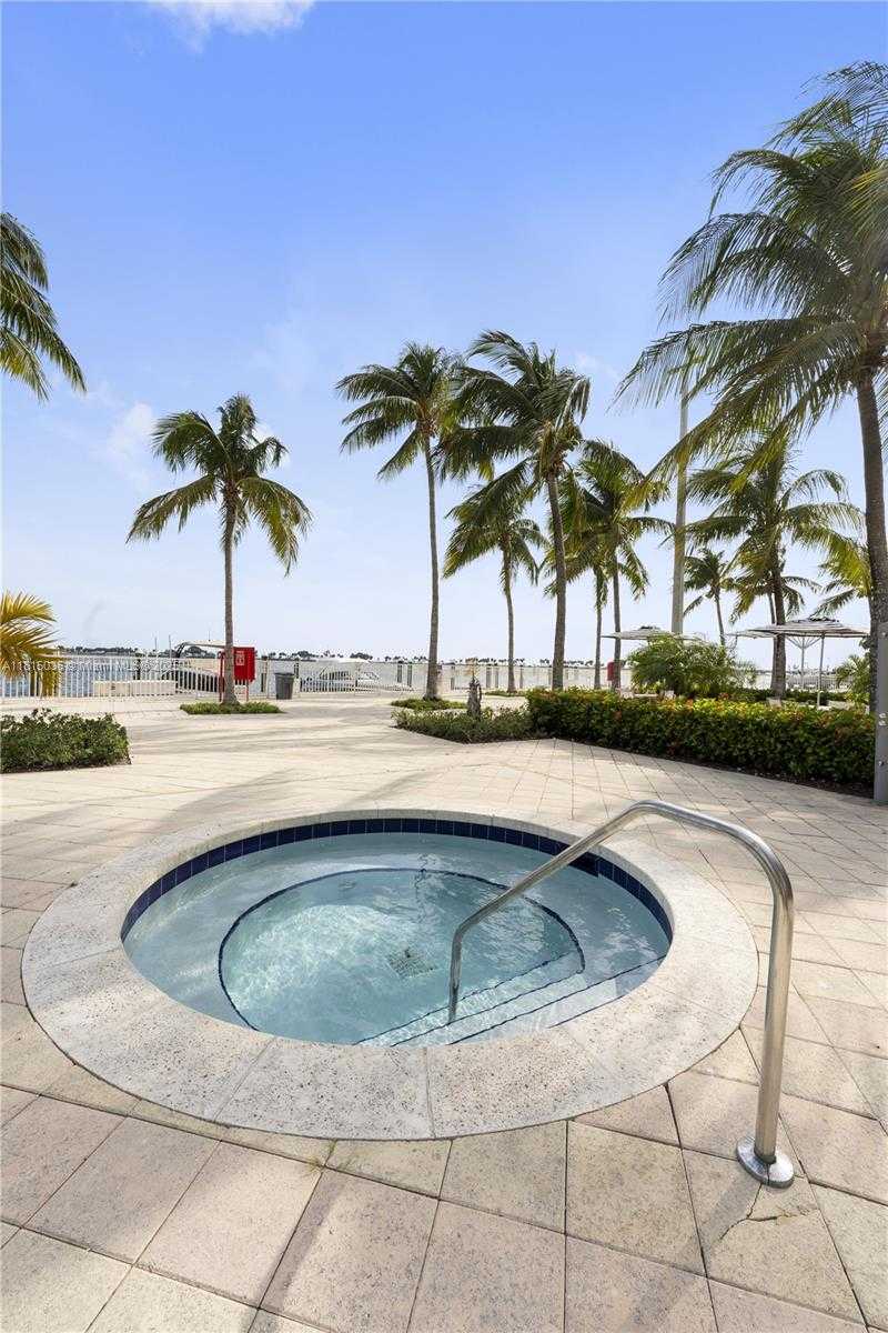 Small Image of 2101 BRICKELL AVE #1607, Miami Number 35