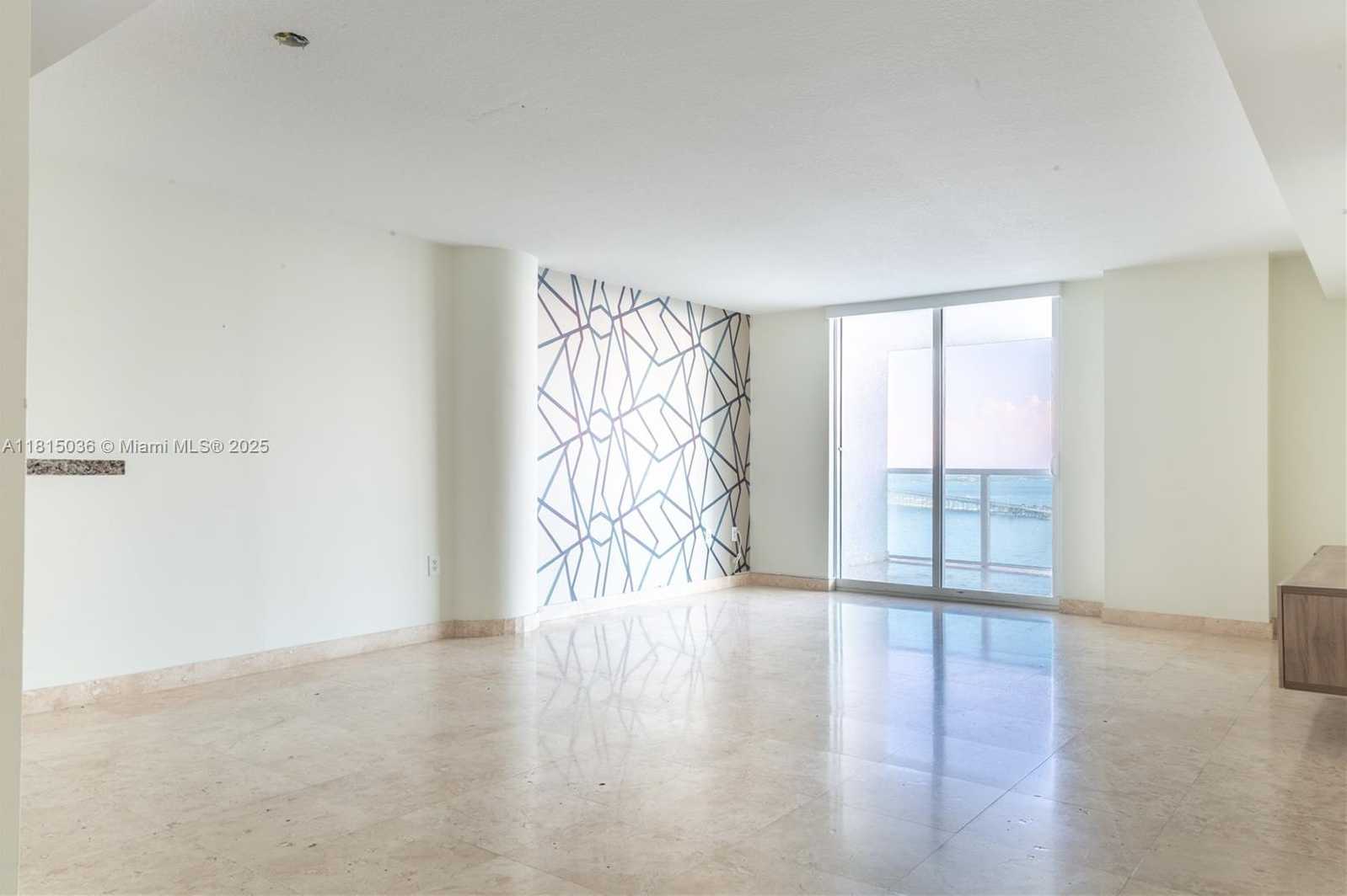 Small Image of 2101 BRICKELL AVE #1607, Miami Number 4