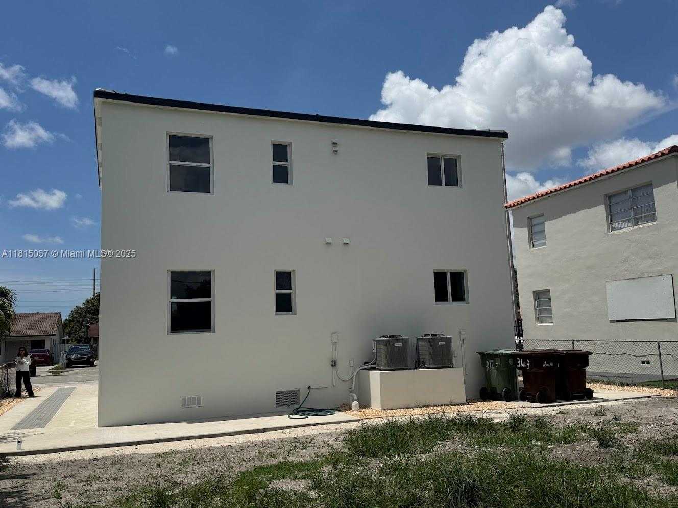 Small Image of 341 EAST 14TH ST #2, Hialeah Number 13