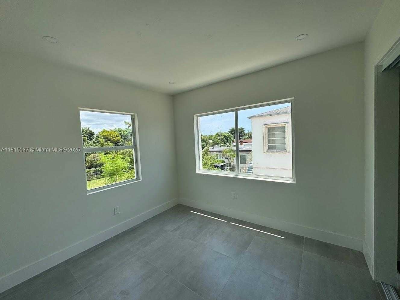 Small Image of 341 EAST 14TH ST #2, Hialeah Number 15