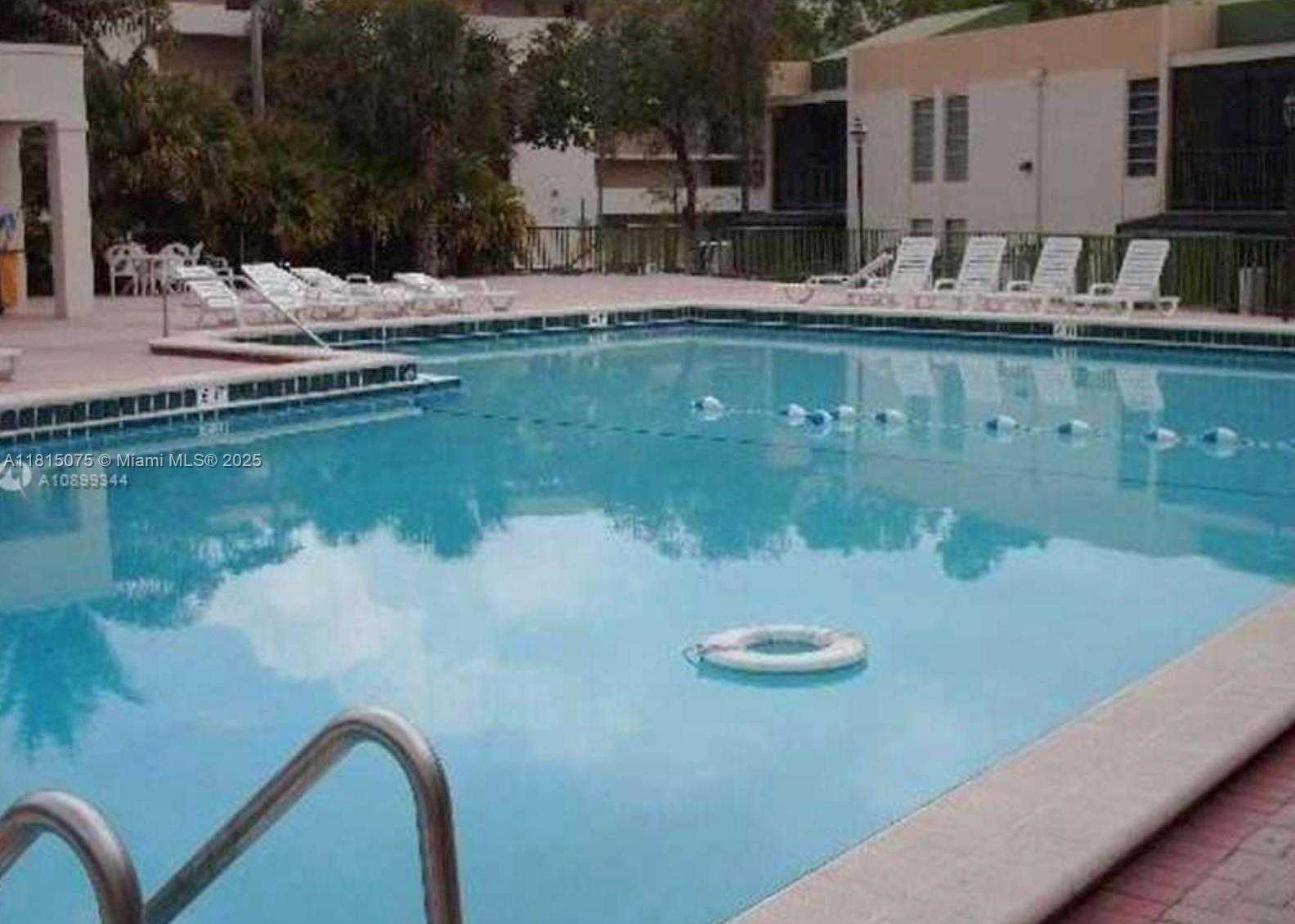 Small Image of 8810 FONTAINEBLEAU BLVD #303, Miami Number 12