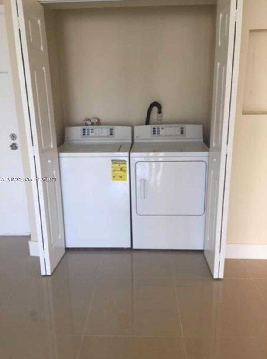 Small Image of 8810 FONTAINEBLEAU BLVD #303, Miami Number 4