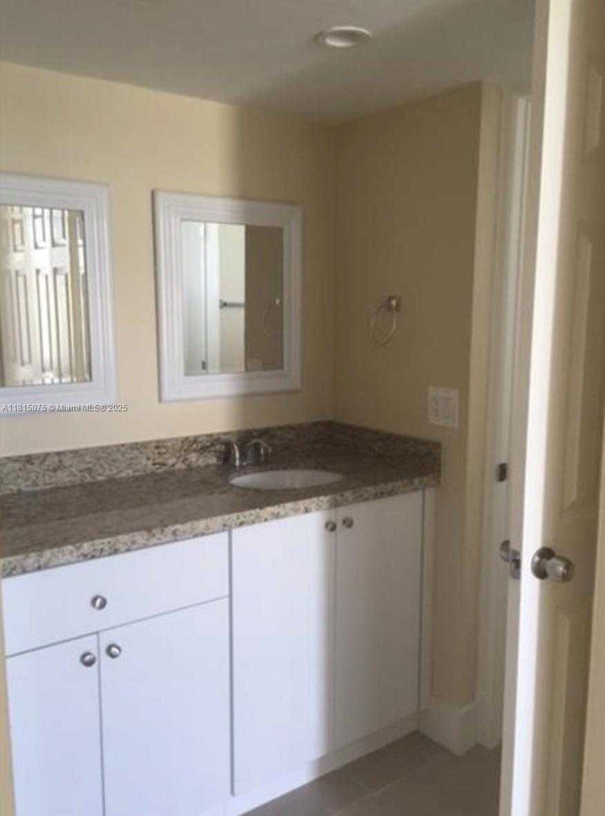 Small Image of 8810 FONTAINEBLEAU BLVD #303, Miami Number 5