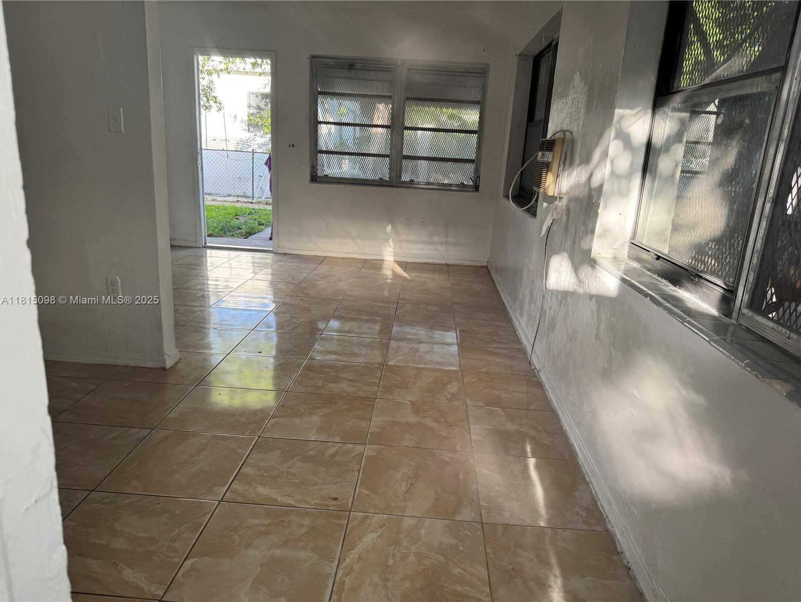 Small Image of 1930 NORTH WEST 52ND ST, Miami Number 2