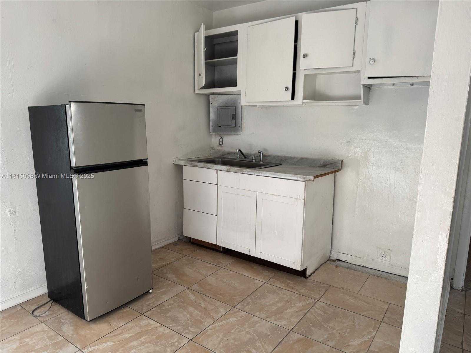 Small Image of 1930 NORTH WEST 52ND ST, Miami Number 3