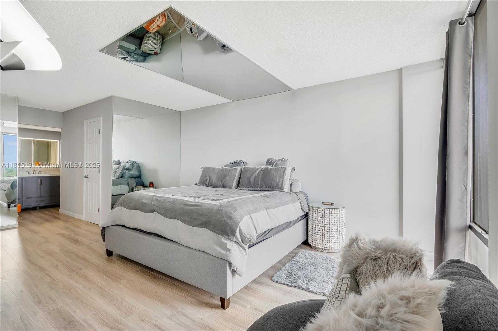 Small Image of 1600 SOUTH OCEAN DR #7B, Hollywood Number 32