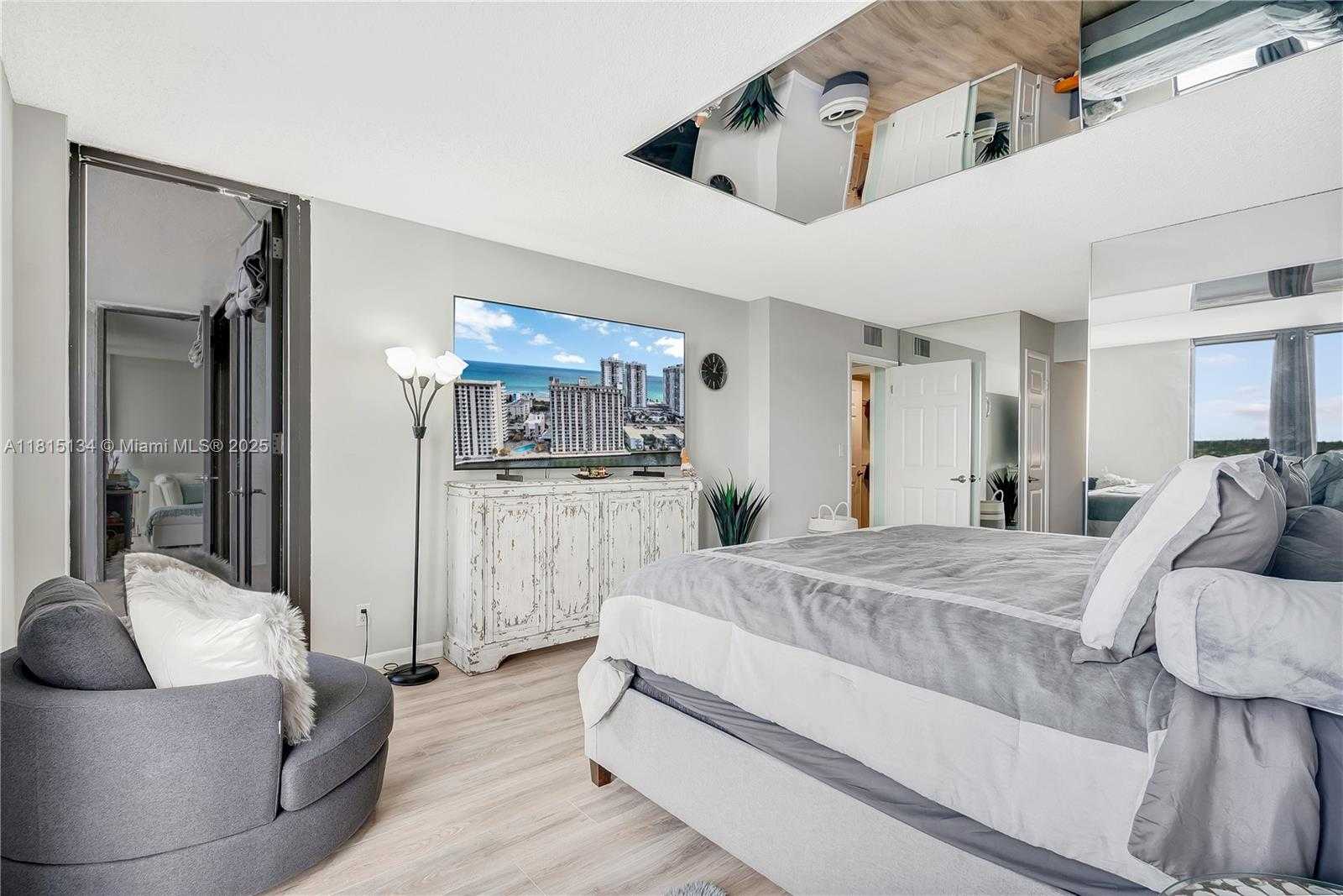 Small Image of 1600 SOUTH OCEAN DR #7B, Hollywood Number 34