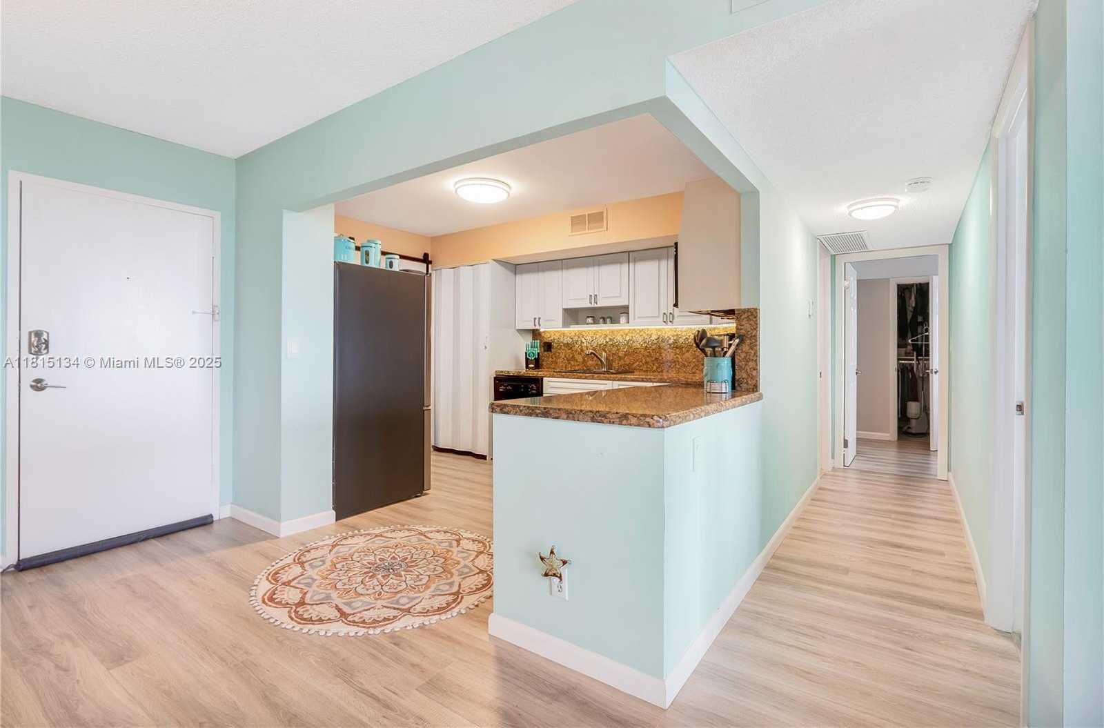 Small Image of 1600 SOUTH OCEAN DR #7B, Hollywood Number 5