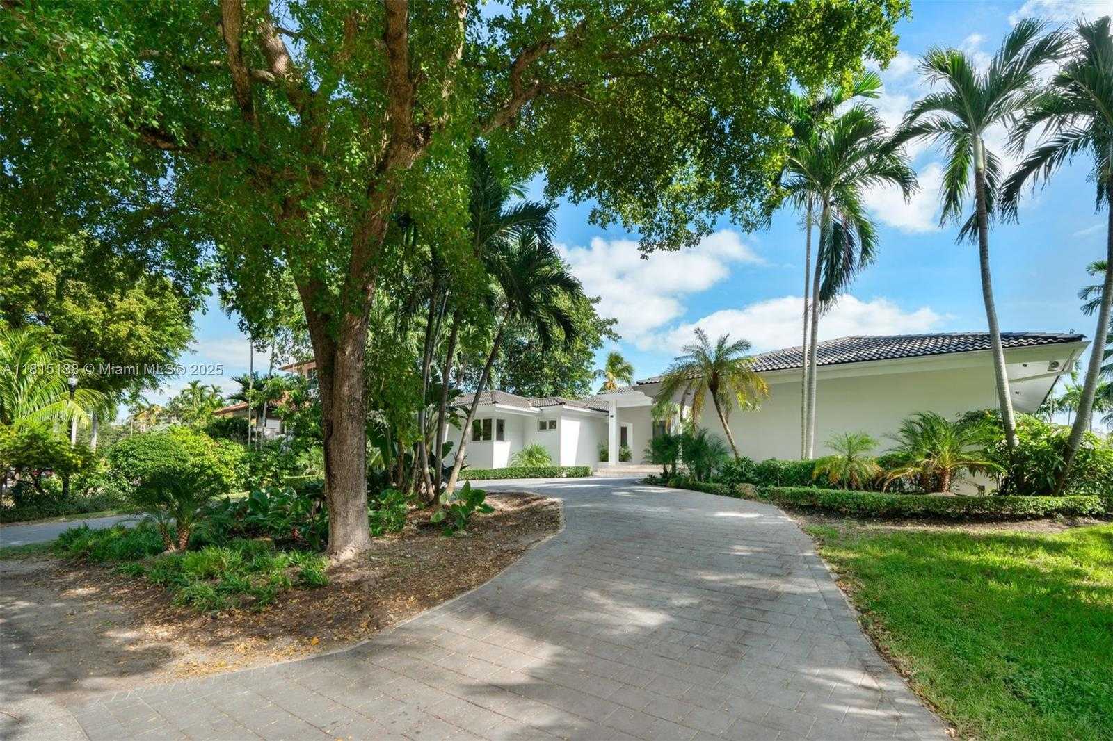 Small Image of 7155 LOS PINOS BLVD, Coral Gables Number 10