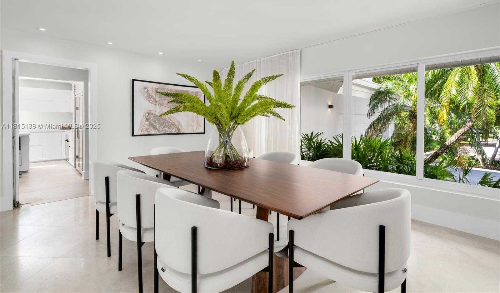 Small Image of 7155 LOS PINOS BLVD, Coral Gables Number 12