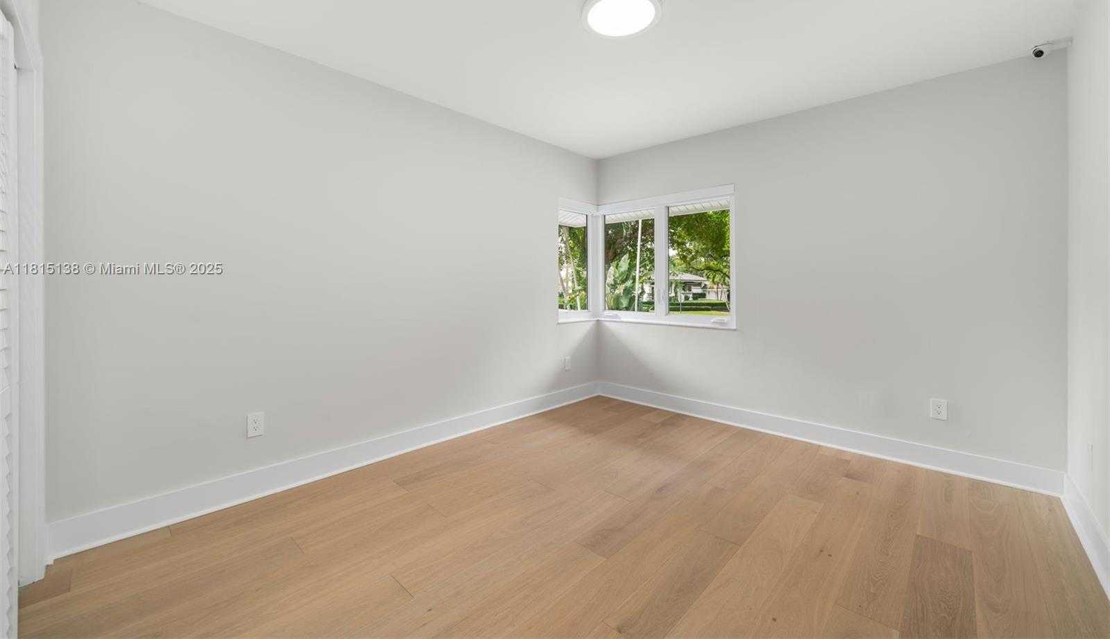 Small Image of 7155 LOS PINOS BLVD, Coral Gables Number 25