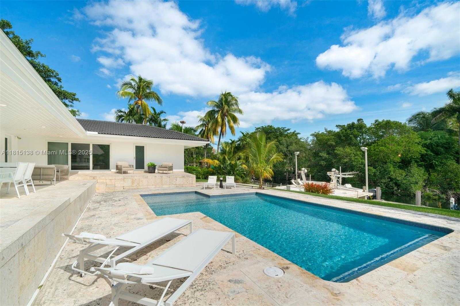 Small Image of 7155 LOS PINOS BLVD, Coral Gables Number 36