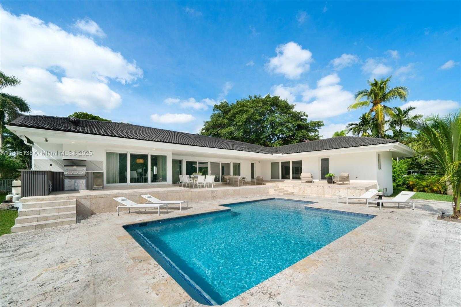 Small Image of 7155 LOS PINOS BLVD, Coral Gables Number 40