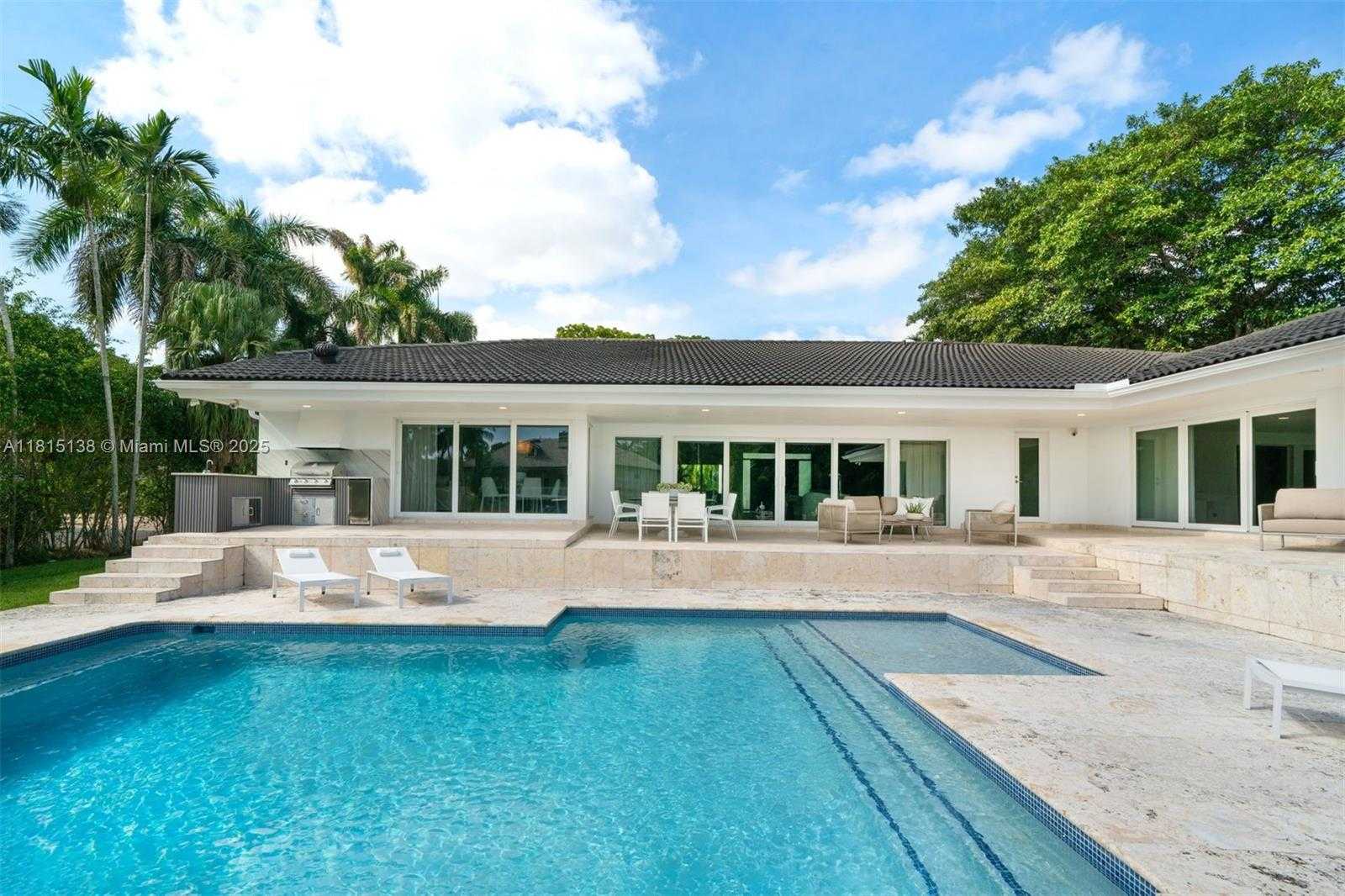 Small Image of 7155 LOS PINOS BLVD, Coral Gables Number 41