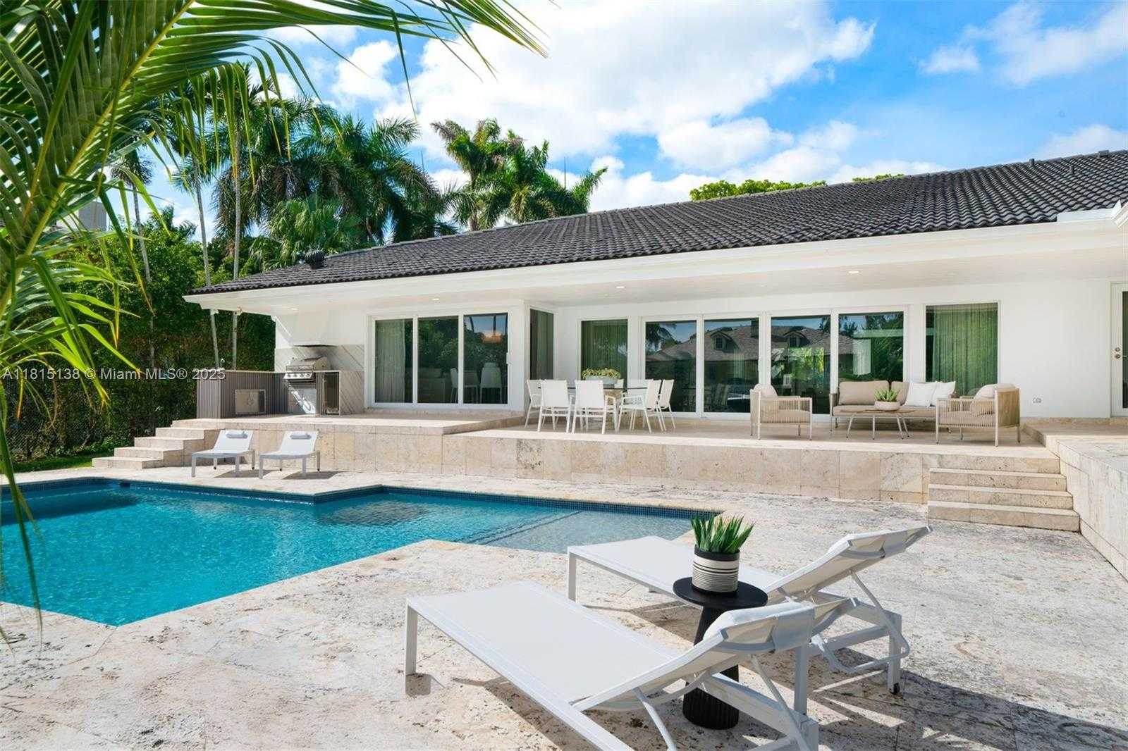 Small Image of 7155 LOS PINOS BLVD, Coral Gables Number 42