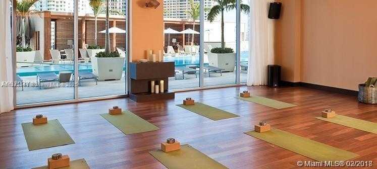 Small Image of 200 BISCAYNE BOULEVARD WAY #4912, Miami Number 21