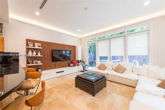 Small Image of 3665 JUSTISON RD #., Miami Number 11