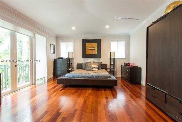 Small Image of 3665 JUSTISON RD #., Miami Number 13