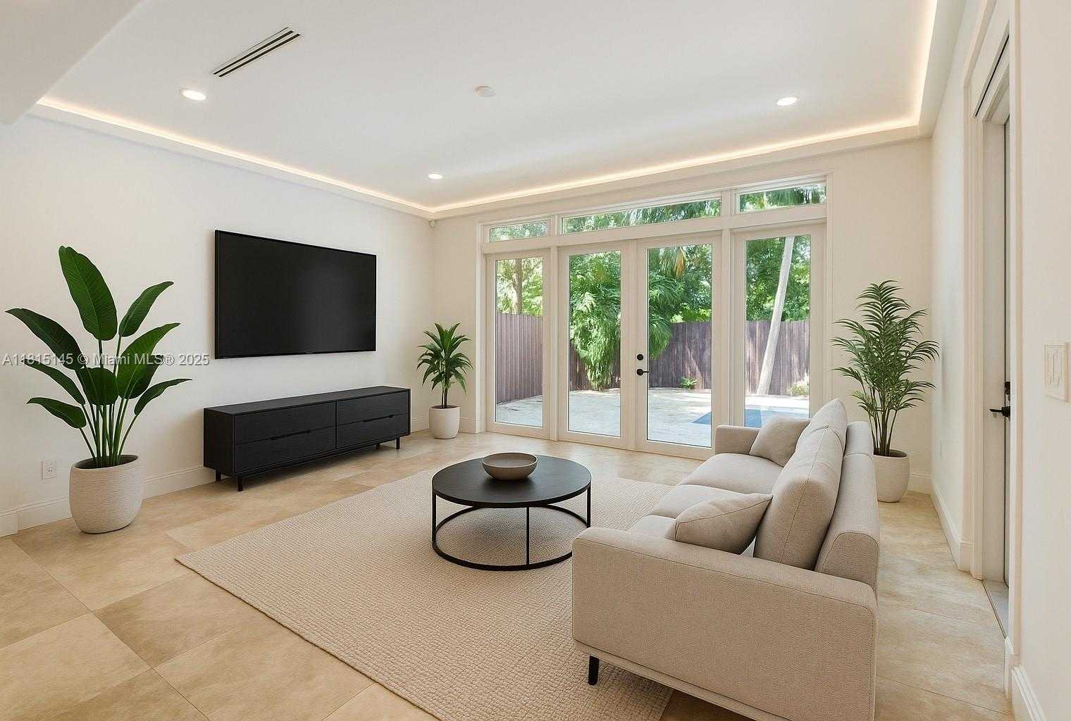 Small Image of 3665 JUSTISON RD #., Miami Number 3