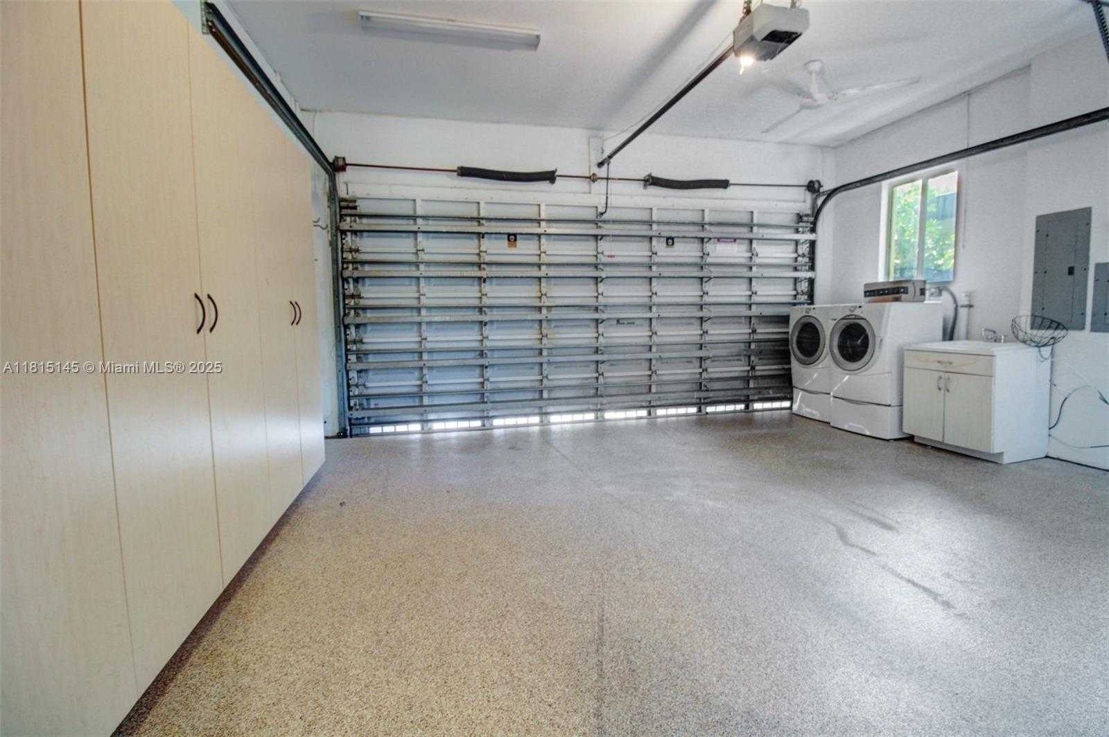 Small Image of 3665 JUSTISON RD #., Miami Number 31