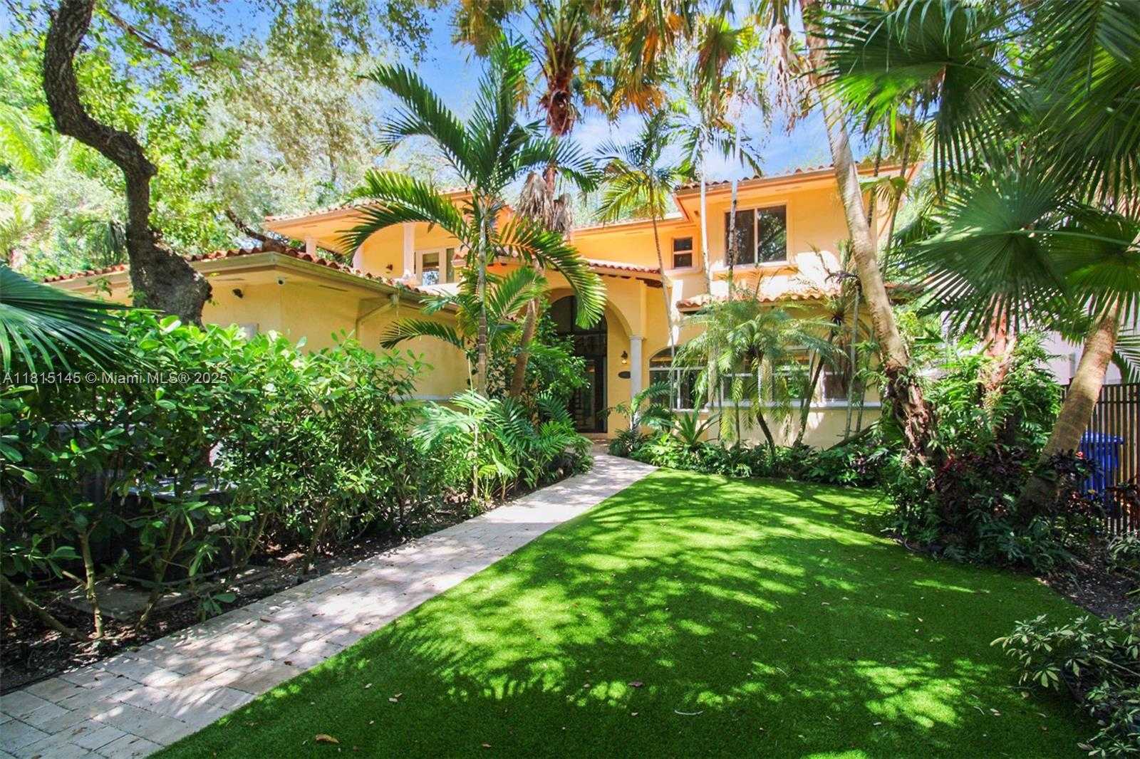 Small Image of 3665 JUSTISON RD #., Miami Number 33
