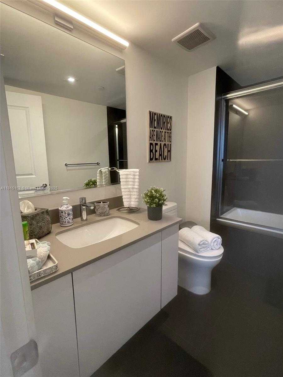 Small Image of 1600 NORTH EAST 1ST AVE #1808, Miami Number 12