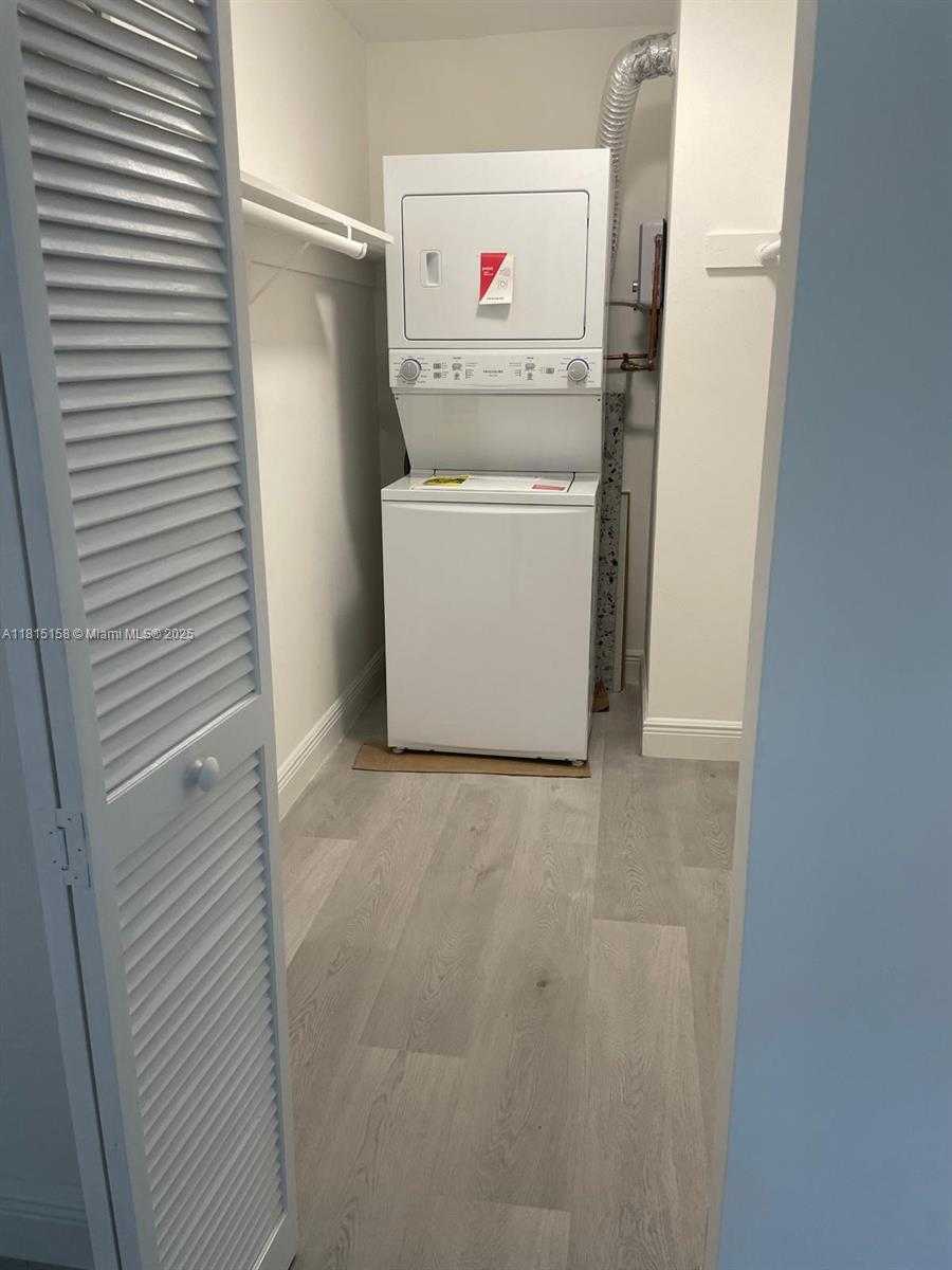Small Image of 4810 NORTH WEST 79TH AVE #205, Doral Number 5