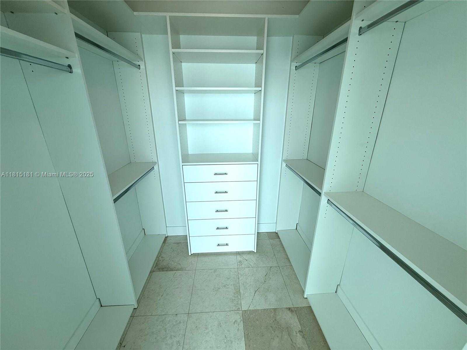 Small Image of 950 BRICKELL BAY DR #3601, Miami Number 16