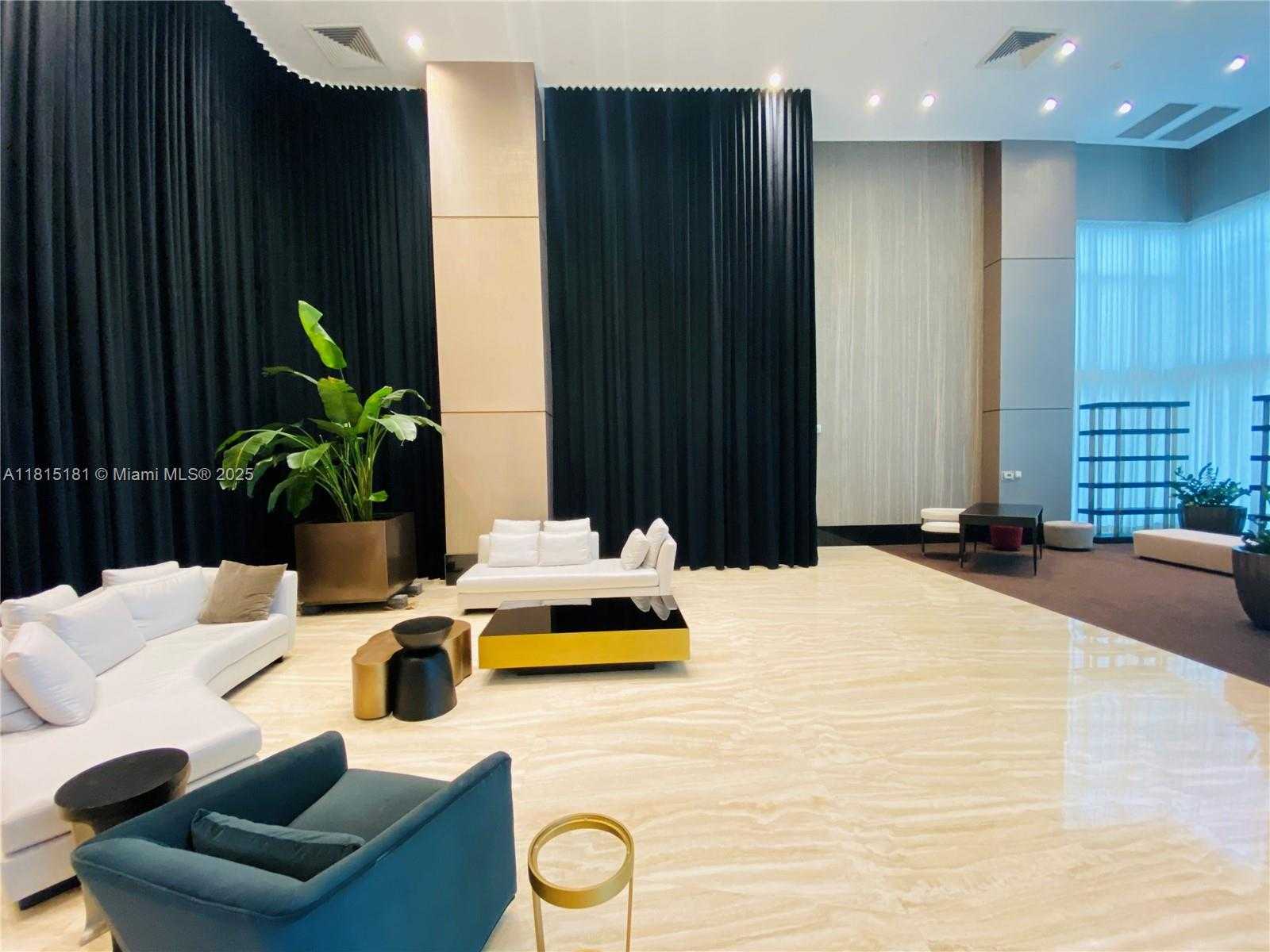 Small Image of 950 BRICKELL BAY DR #3601, Miami Number 24