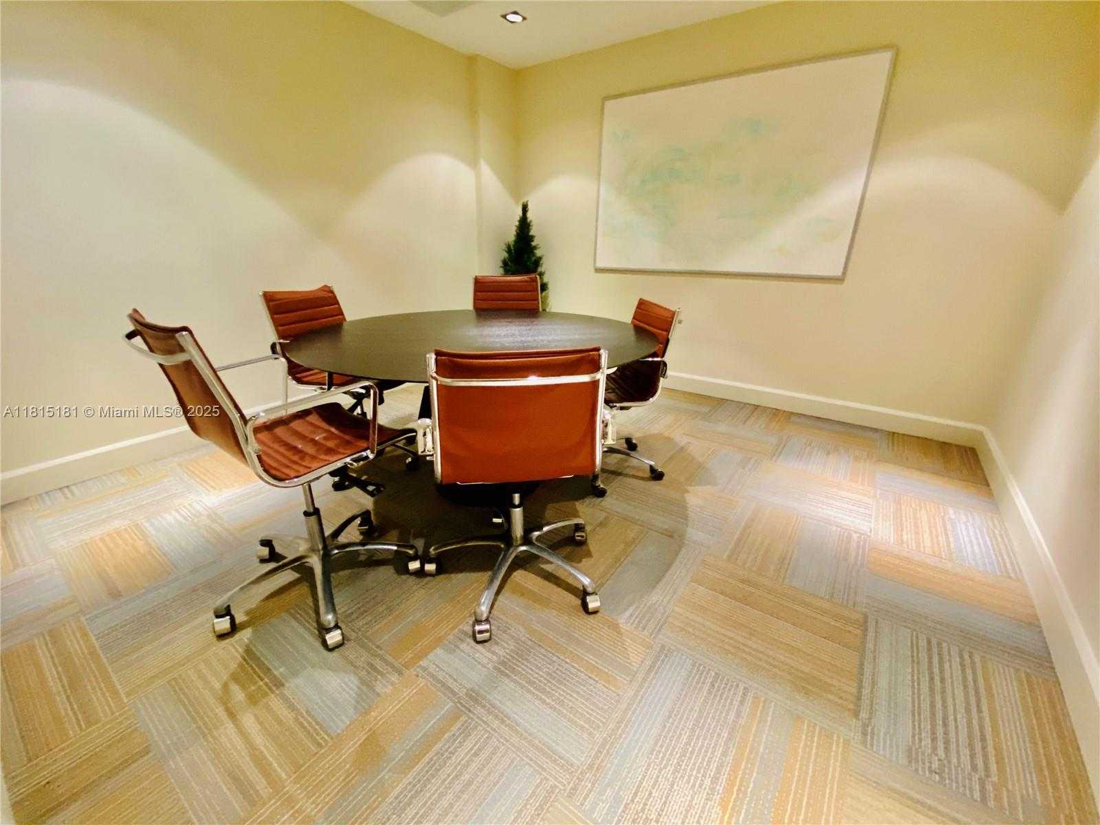 Small Image of 950 BRICKELL BAY DR #3601, Miami Number 27