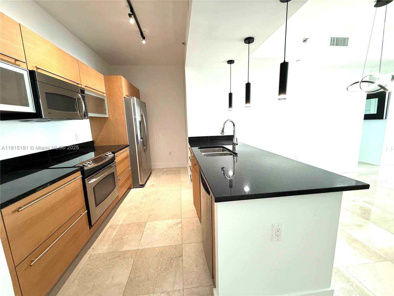 Small Image of 950 BRICKELL BAY DR #3601, Miami Number 3