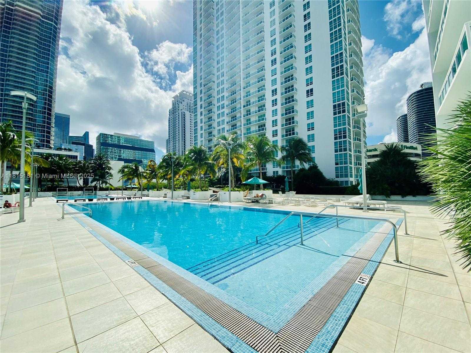 Small Image of 950 BRICKELL BAY DR #3601, Miami Number 41