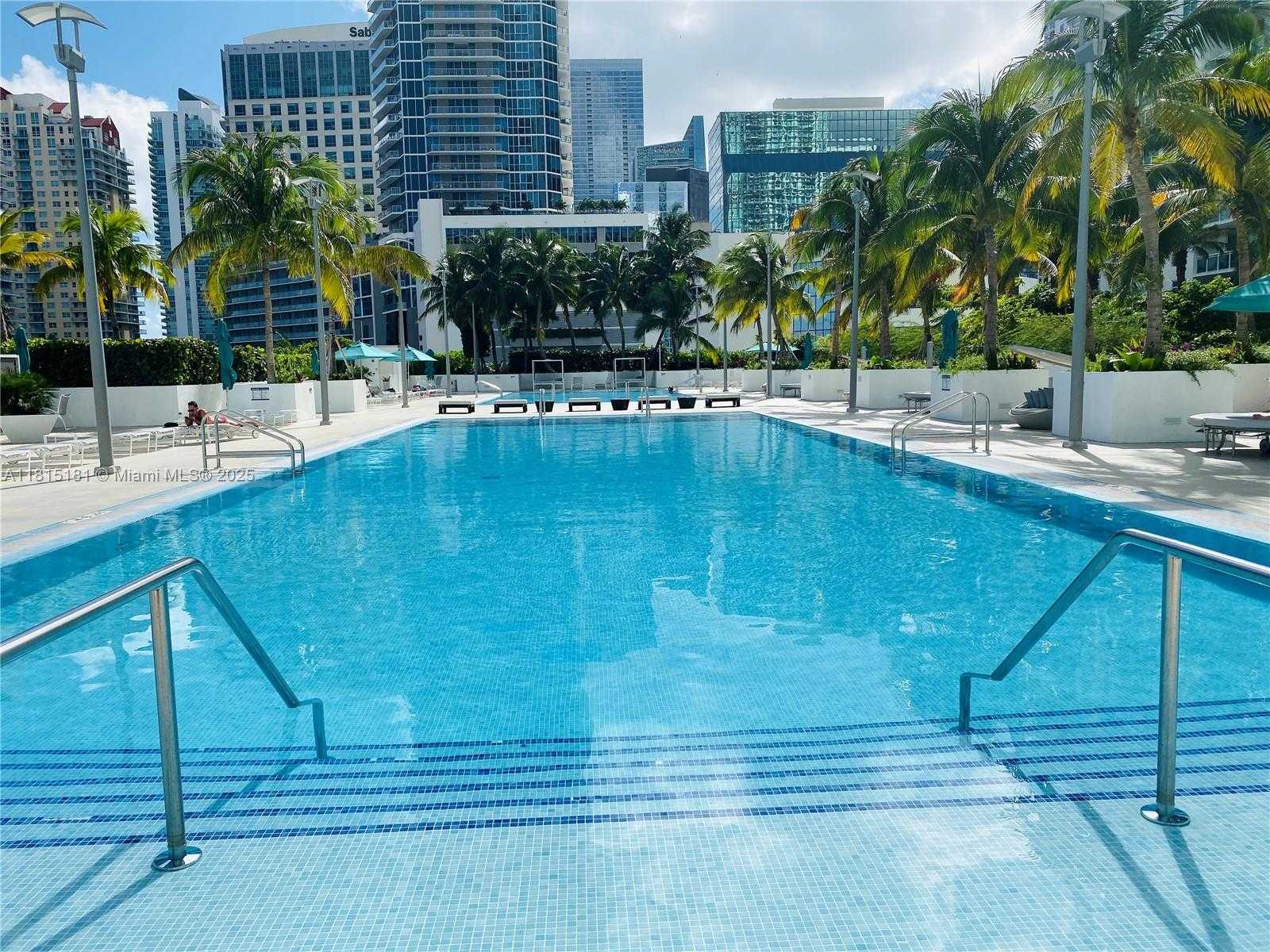 Small Image of 950 BRICKELL BAY DR #3601, Miami Number 42