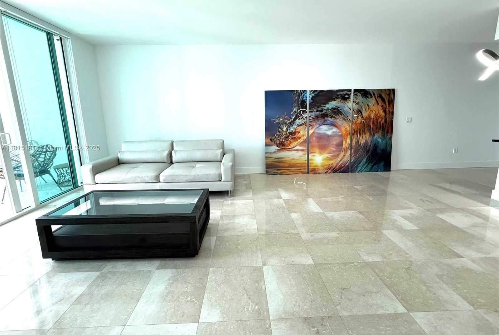 Small Image of 950 BRICKELL BAY DR #3601, Miami Number 6