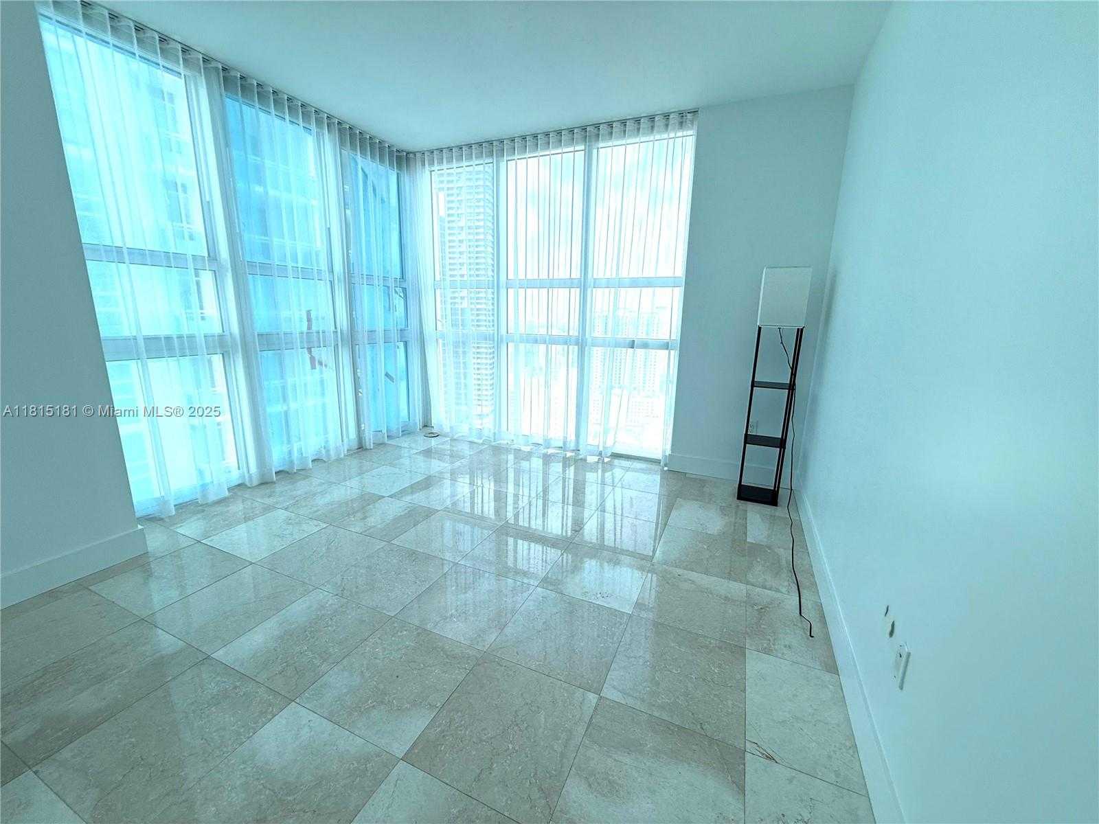 Small Image of 950 BRICKELL BAY DR #3601, Miami Number 8