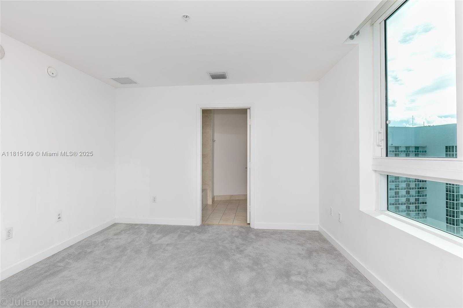 Small Image of 1900 NORTH BAYSHORE DR #3818, Miami Number 15