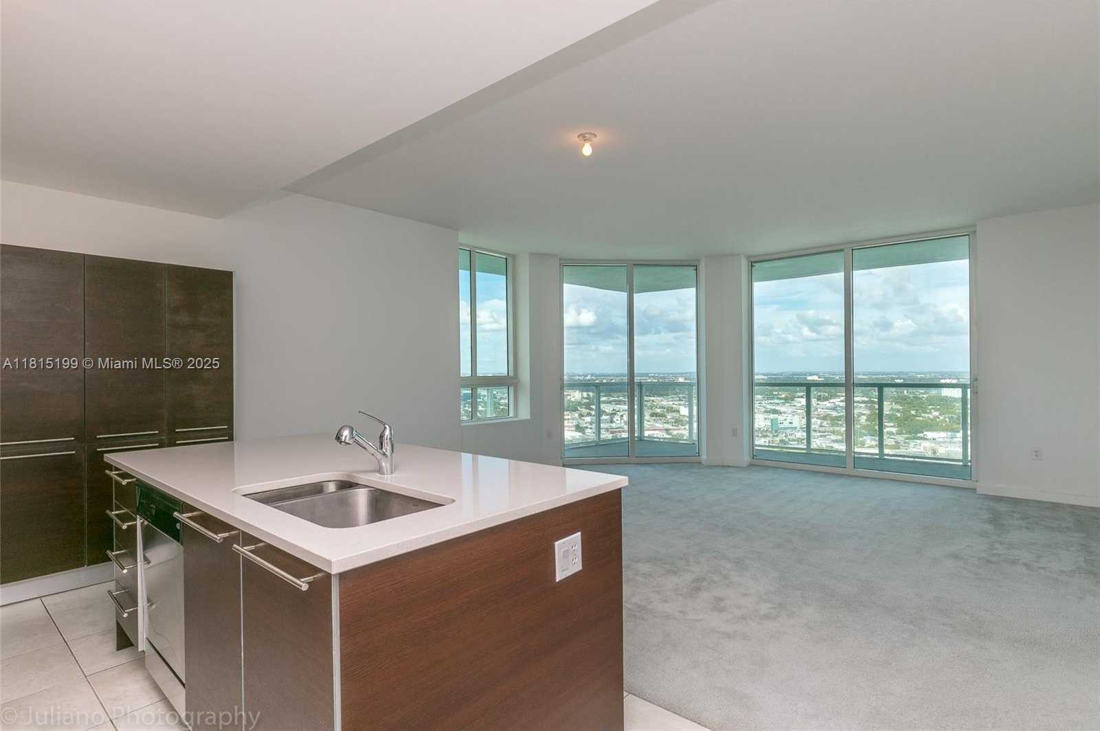 Small Image of 1900 NORTH BAYSHORE DR #3818, Miami Number 2