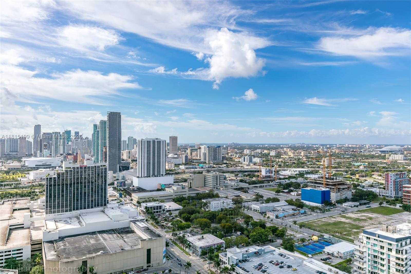 Small Image of 1900 NORTH BAYSHORE DR #3818, Miami Number 25