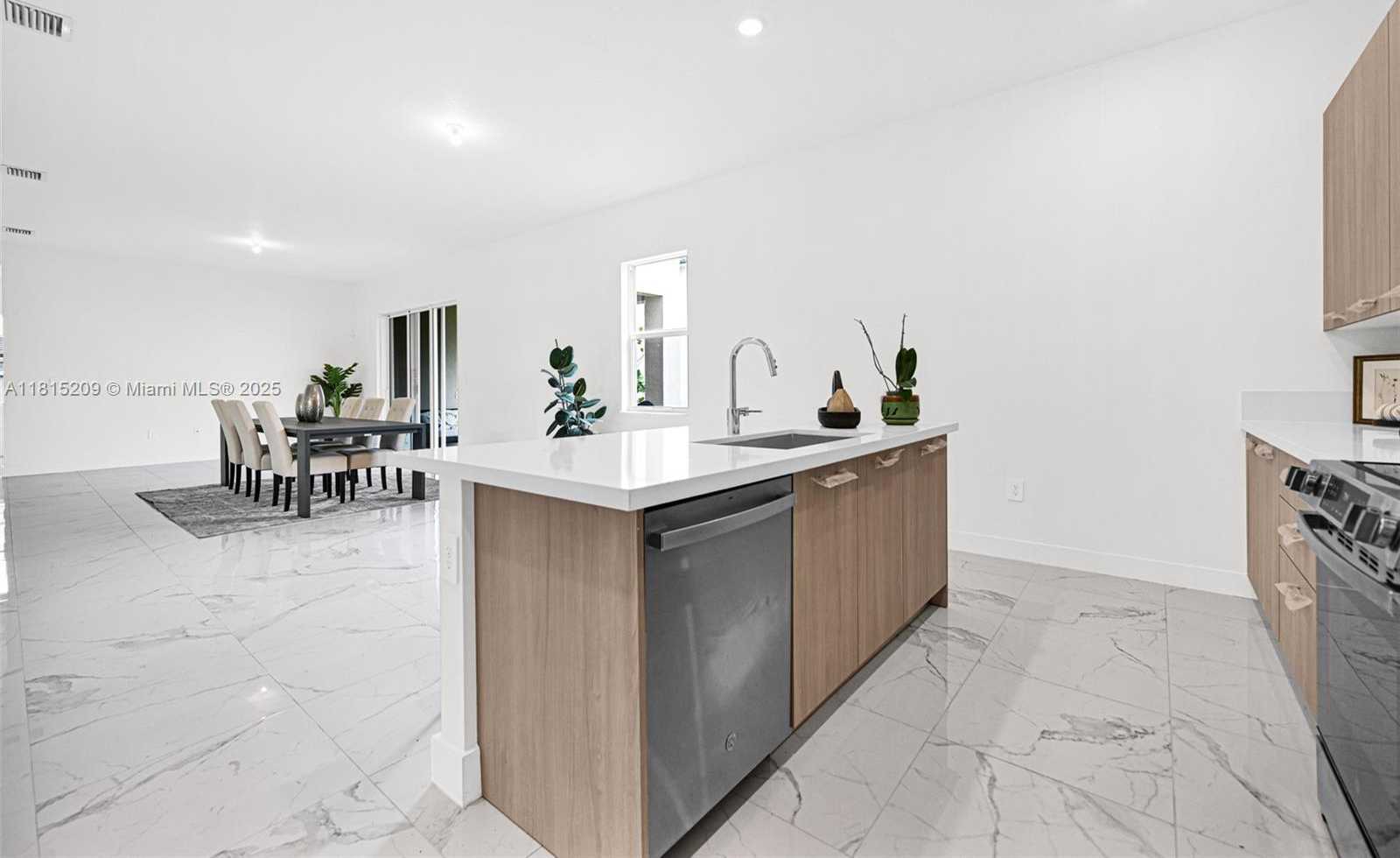 Small Image of 12228 SOUTH WEST 43RD ST #12228, Davie Number 22