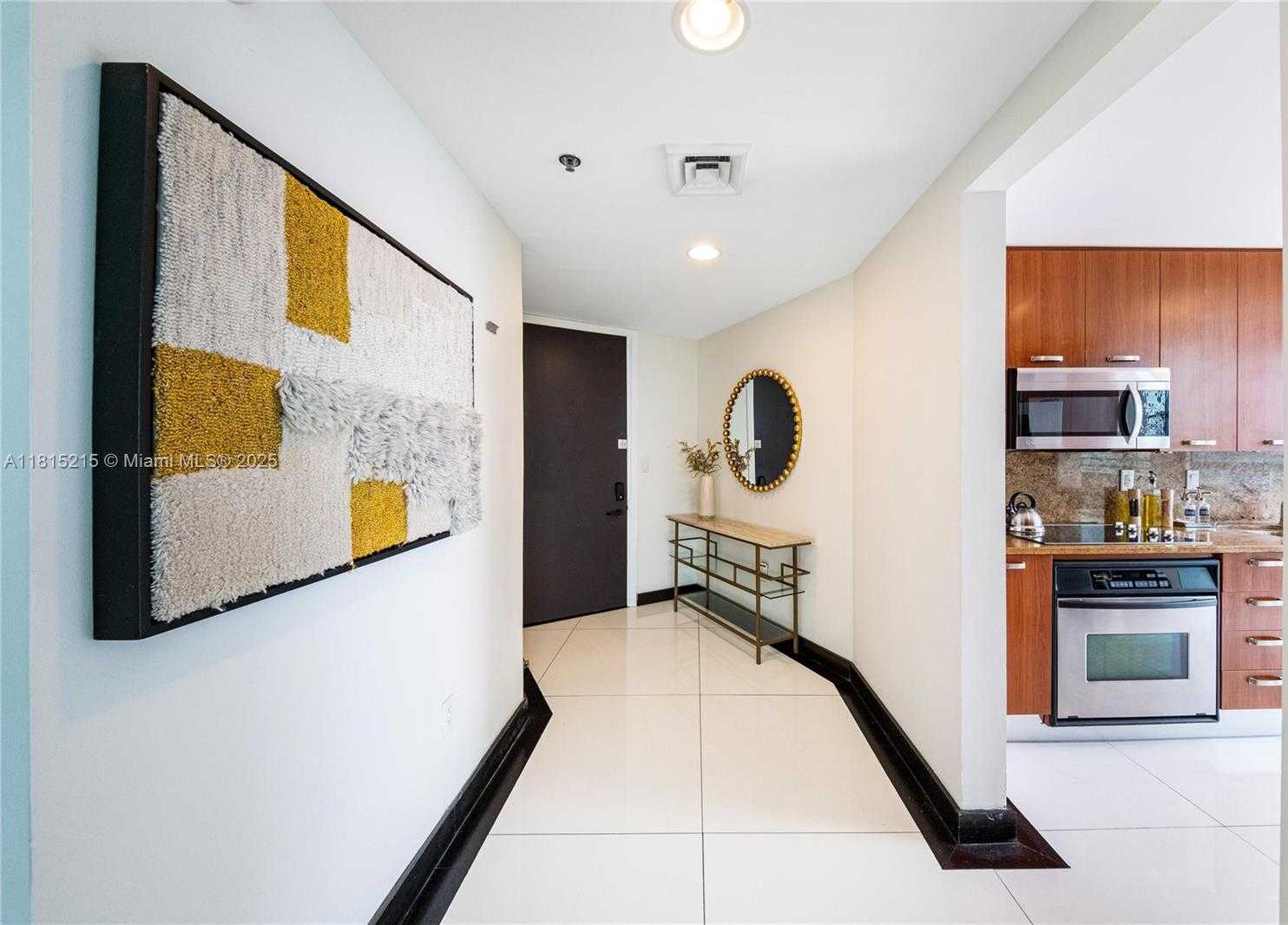 Small Image of 1395 BRICKELL AVE #3404, Miami Number 10