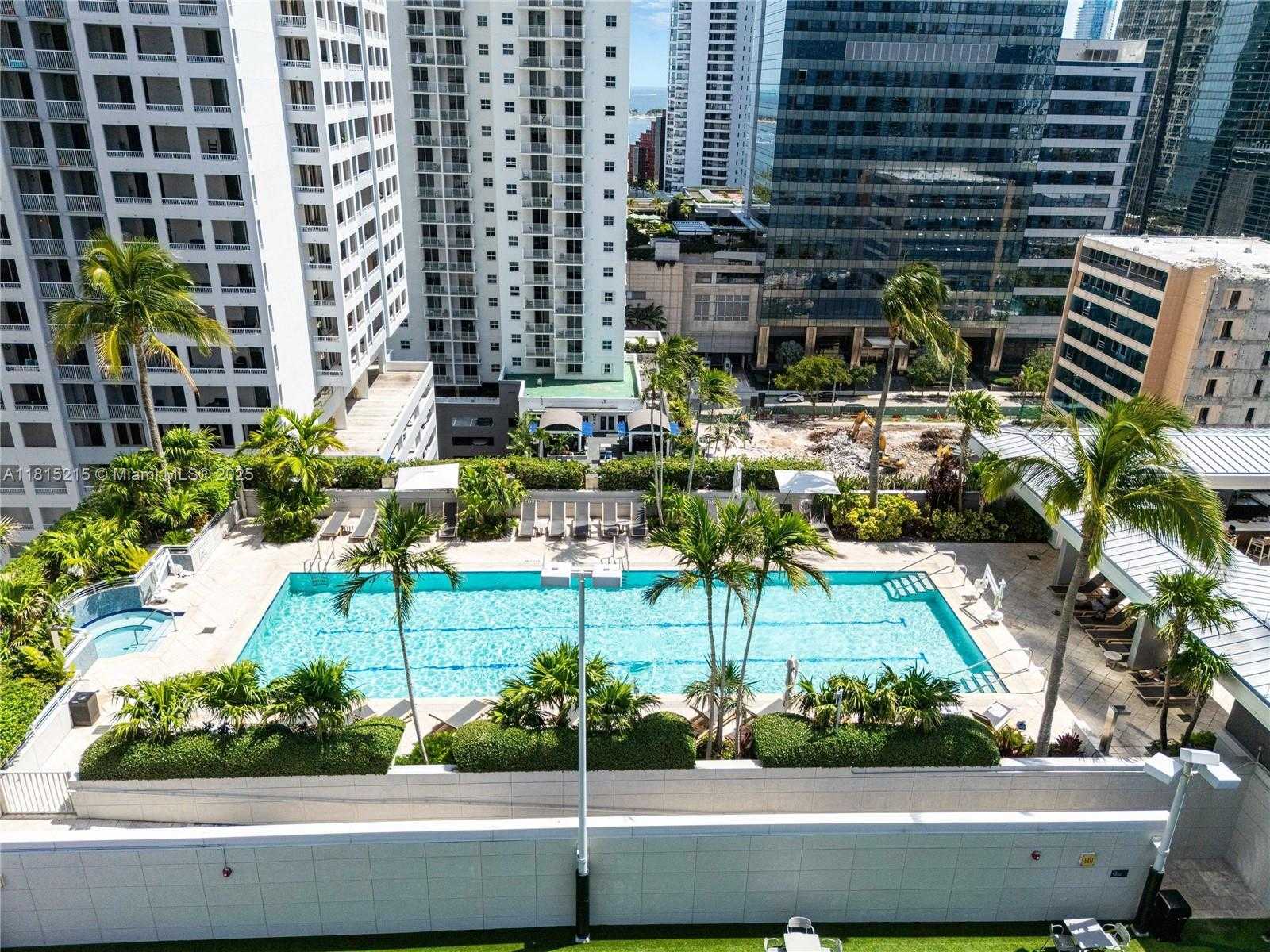 Small Image of 1395 BRICKELL AVE #3404, Miami Number 12