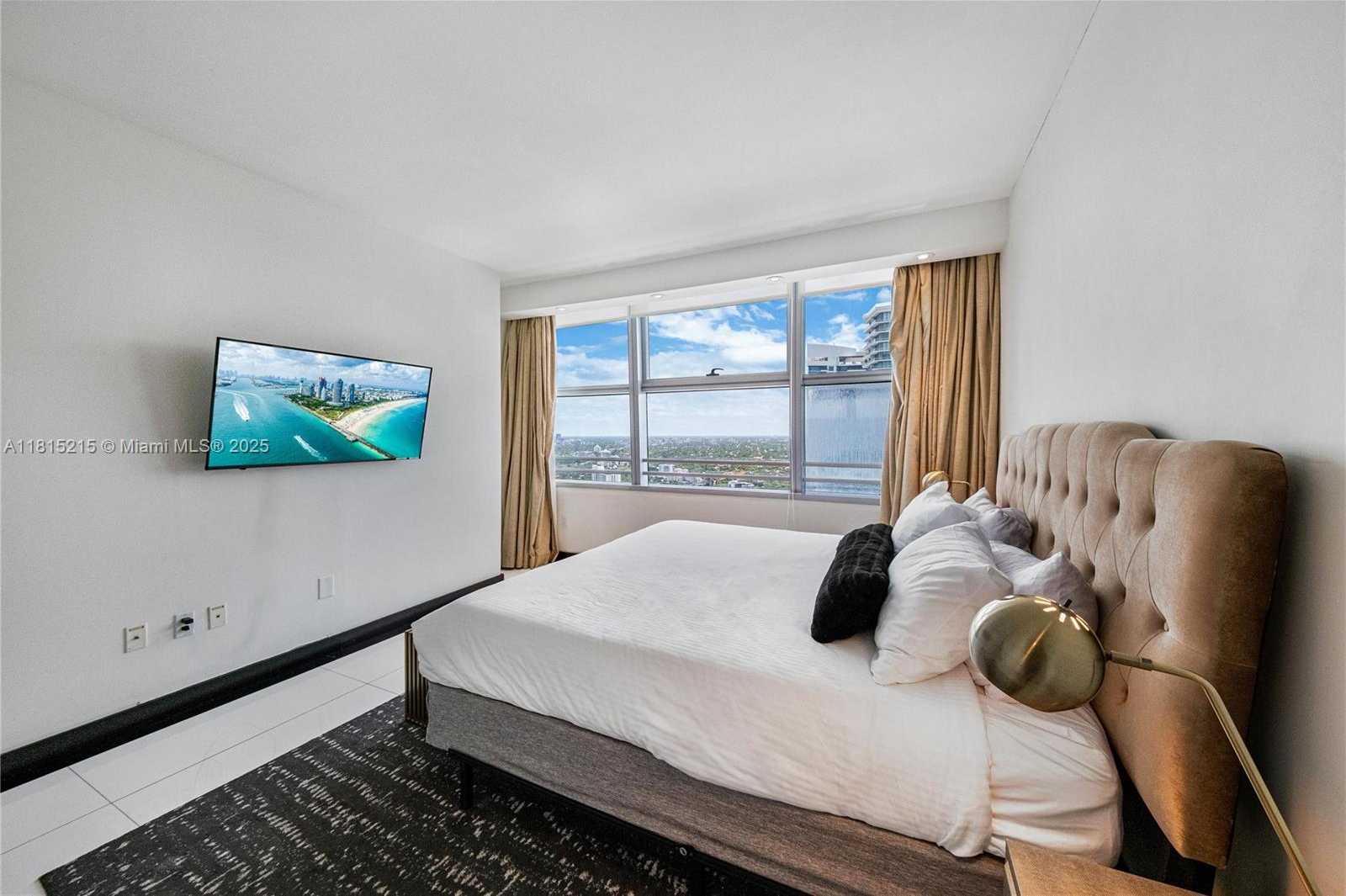 Small Image of 1395 BRICKELL AVE #3404, Miami Number 22