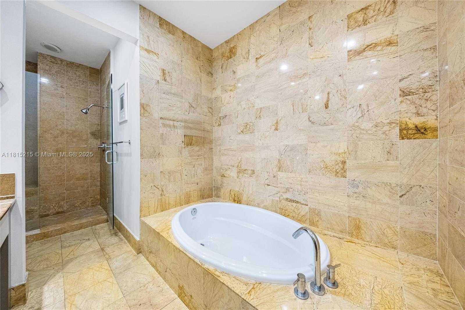 Small Image of 1395 BRICKELL AVE #3404, Miami Number 26