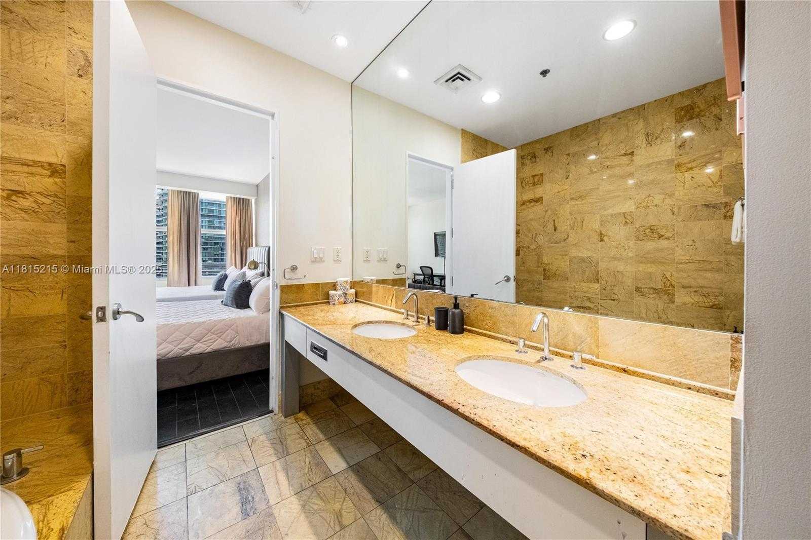 Small Image of 1395 BRICKELL AVE #3404, Miami Number 27