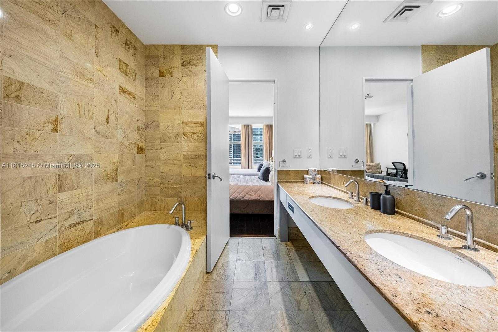 Small Image of 1395 BRICKELL AVE #3404, Miami Number 28