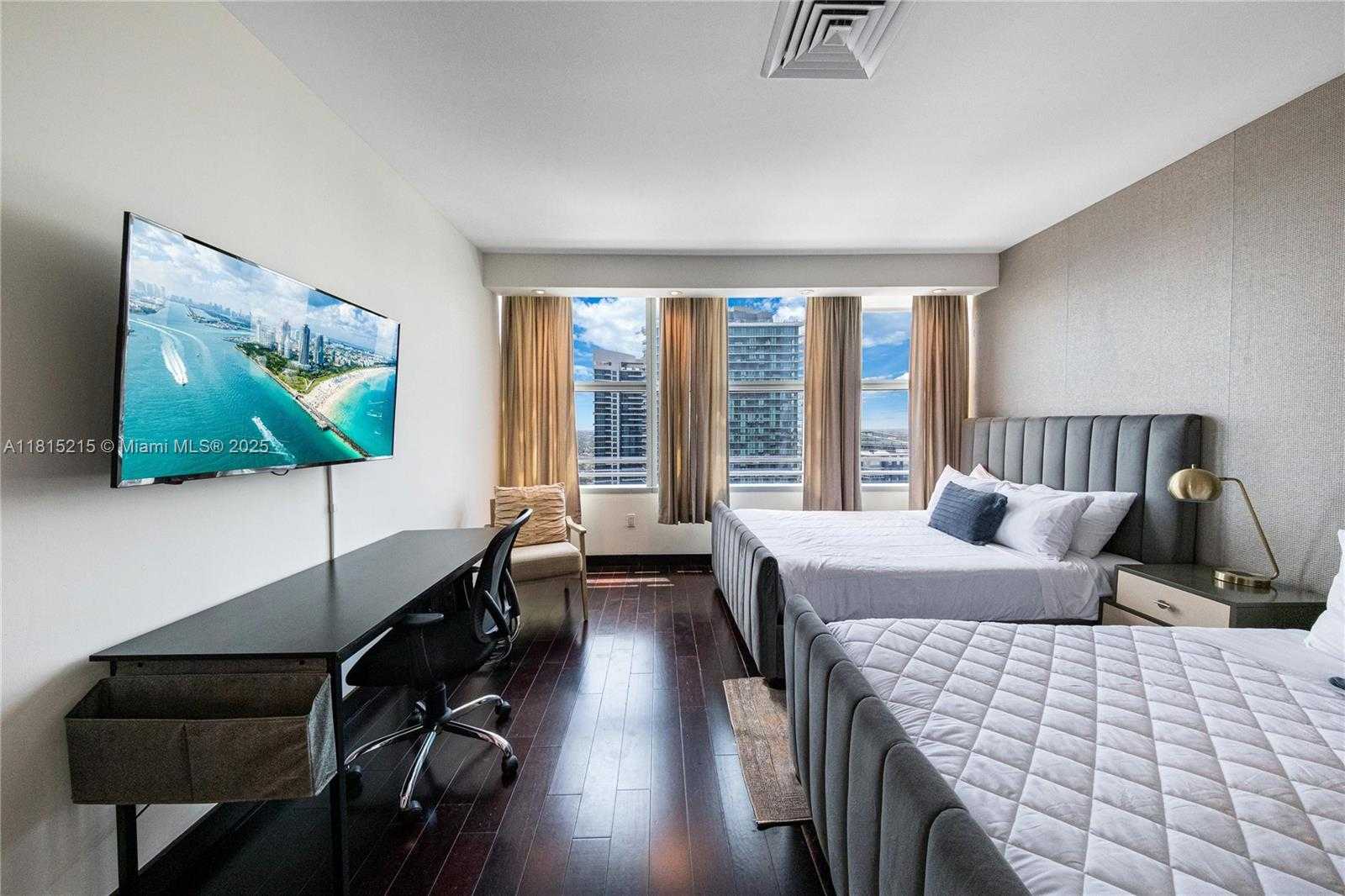 Small Image of 1395 BRICKELL AVE #3404, Miami Number 31