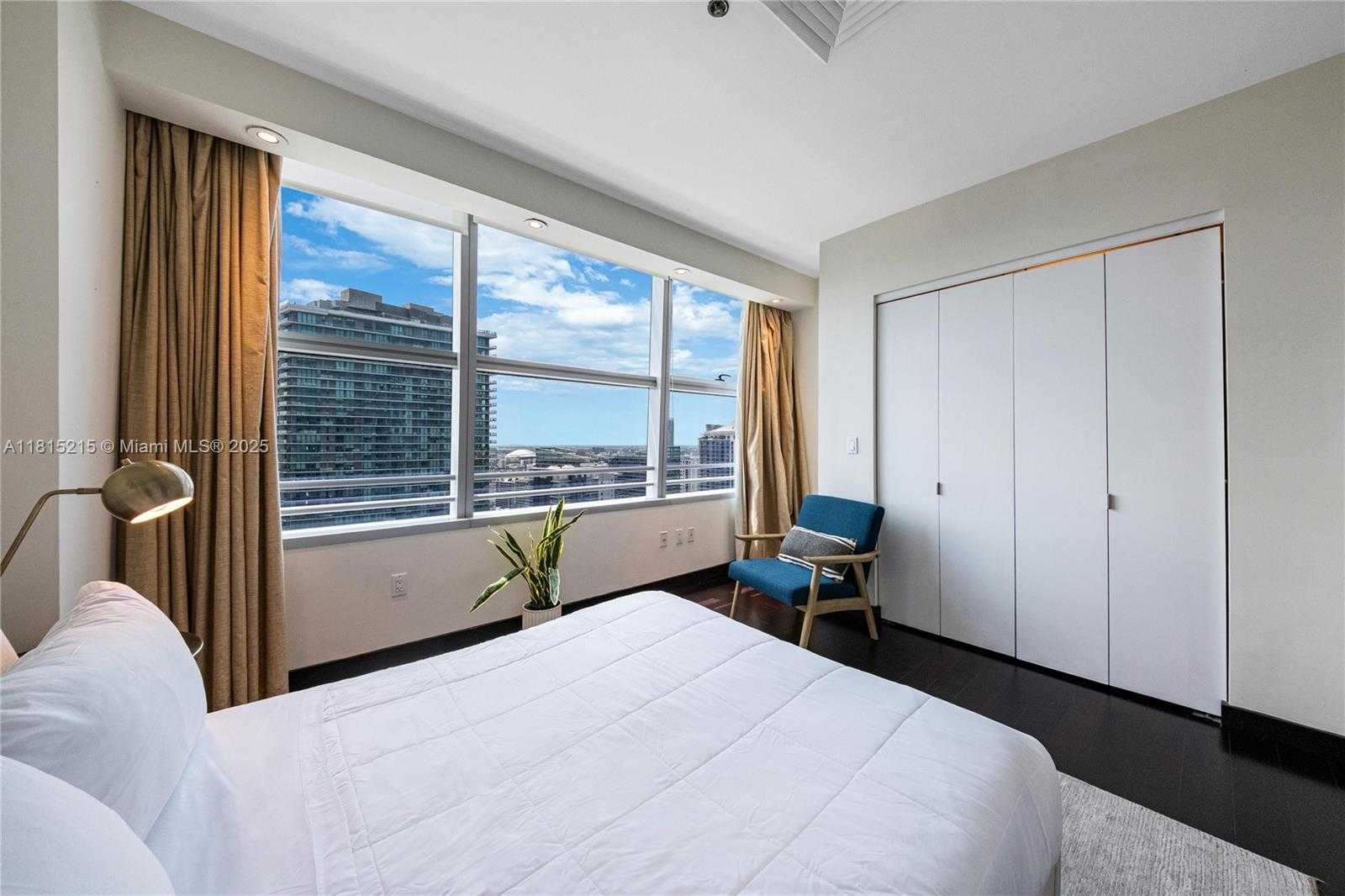 Small Image of 1395 BRICKELL AVE #3404, Miami Number 35