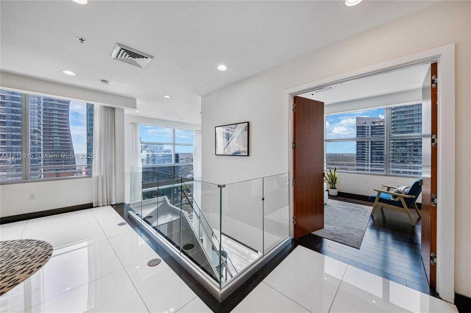 Small Image of 1395 BRICKELL AVE #3404, Miami Number 45