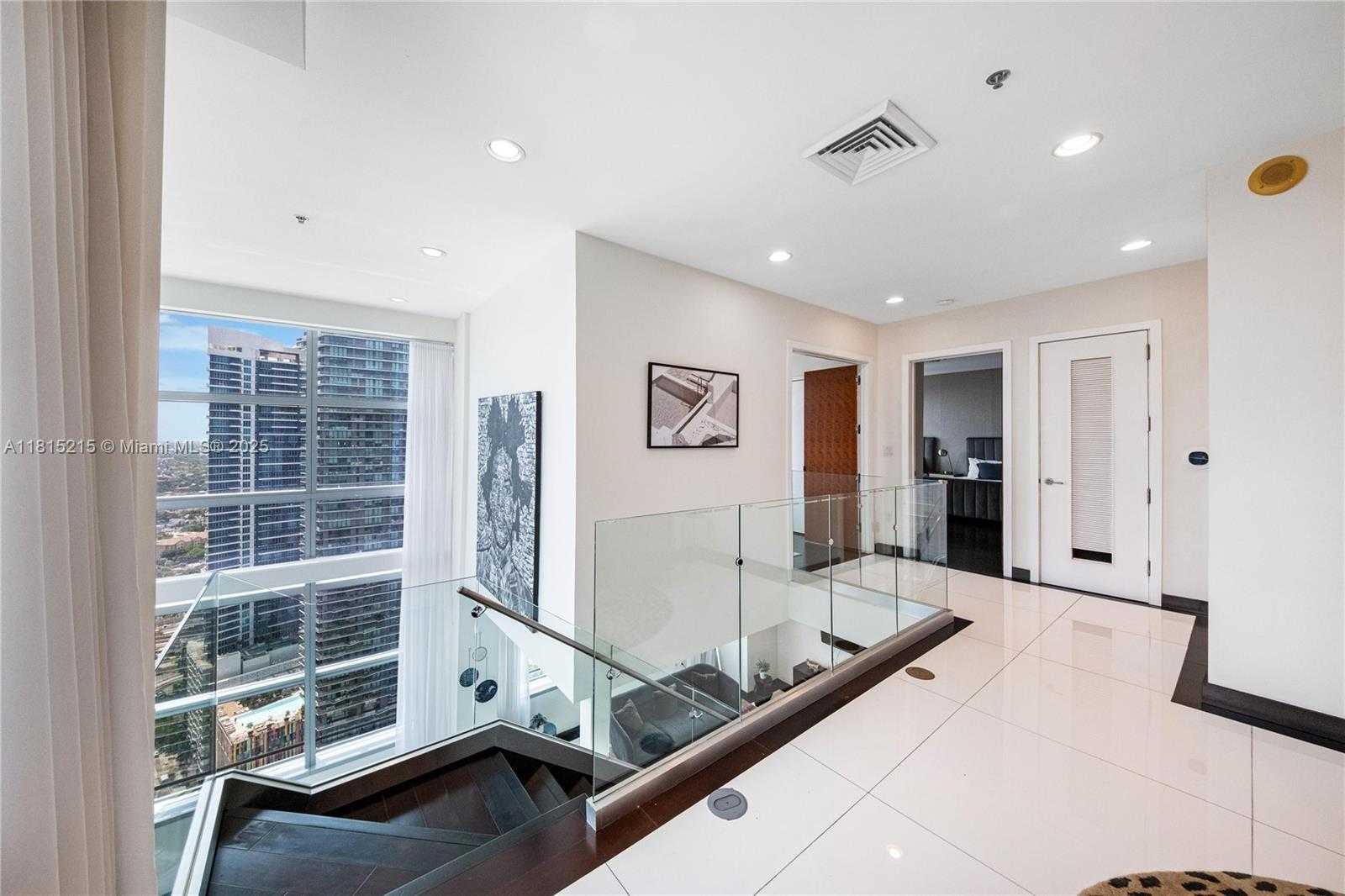 Small Image of 1395 BRICKELL AVE #3404, Miami Number 46